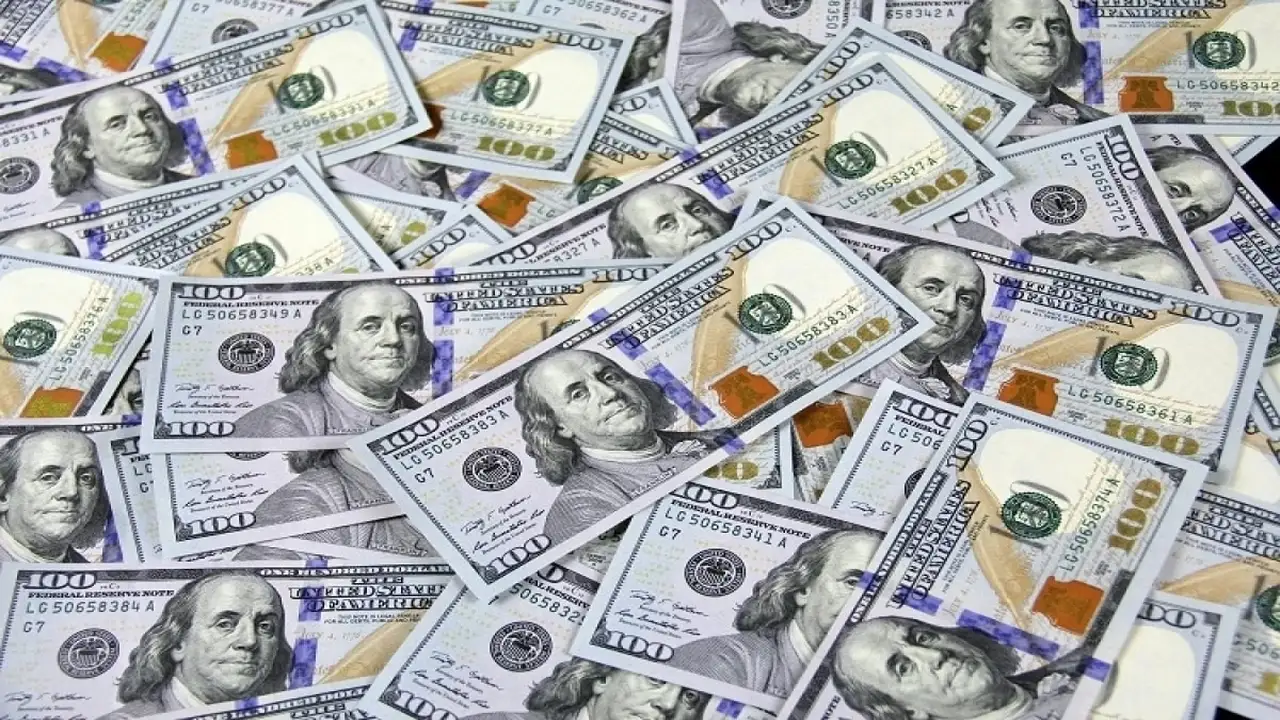 انخفاض طفيف في سعر صرف الدولار مقابل الفيتنامي اليوم وسط توقعات اتفاق أميركي إيراني